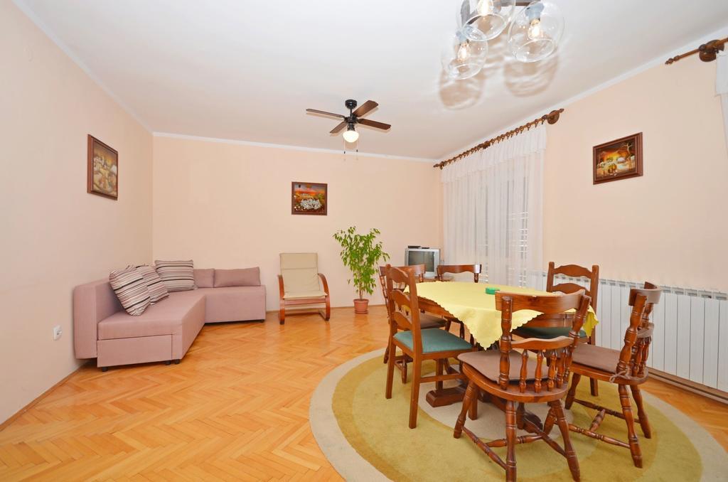 Apartments Marija Near Center Vodice Bagian luar foto