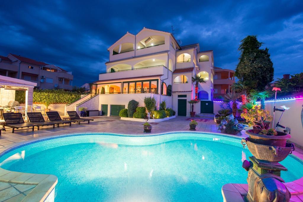 Apartments Marija Near Center Vodice Bagian luar foto