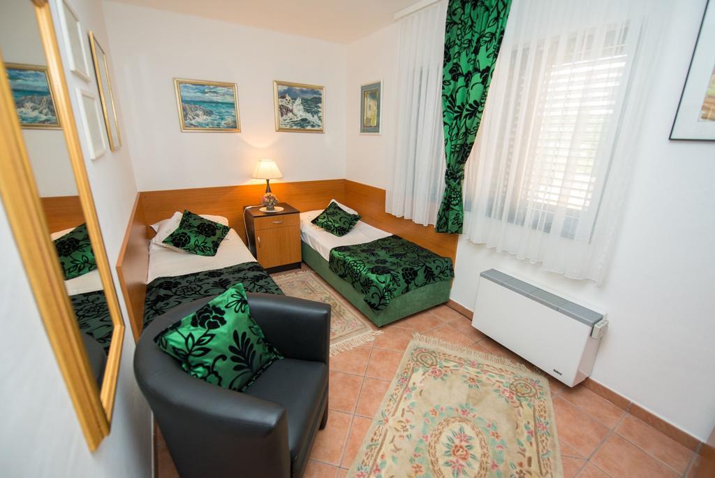 Apartments Marija Near Center Vodice Bagian luar foto