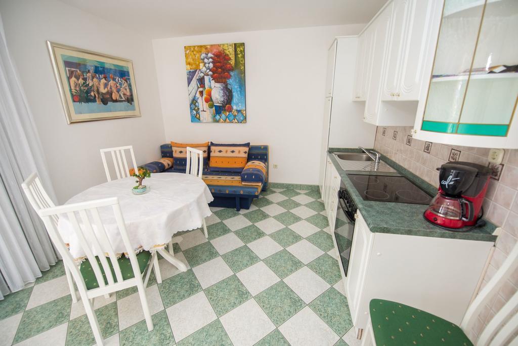 Apartments Marija Near Center Vodice Bagian luar foto