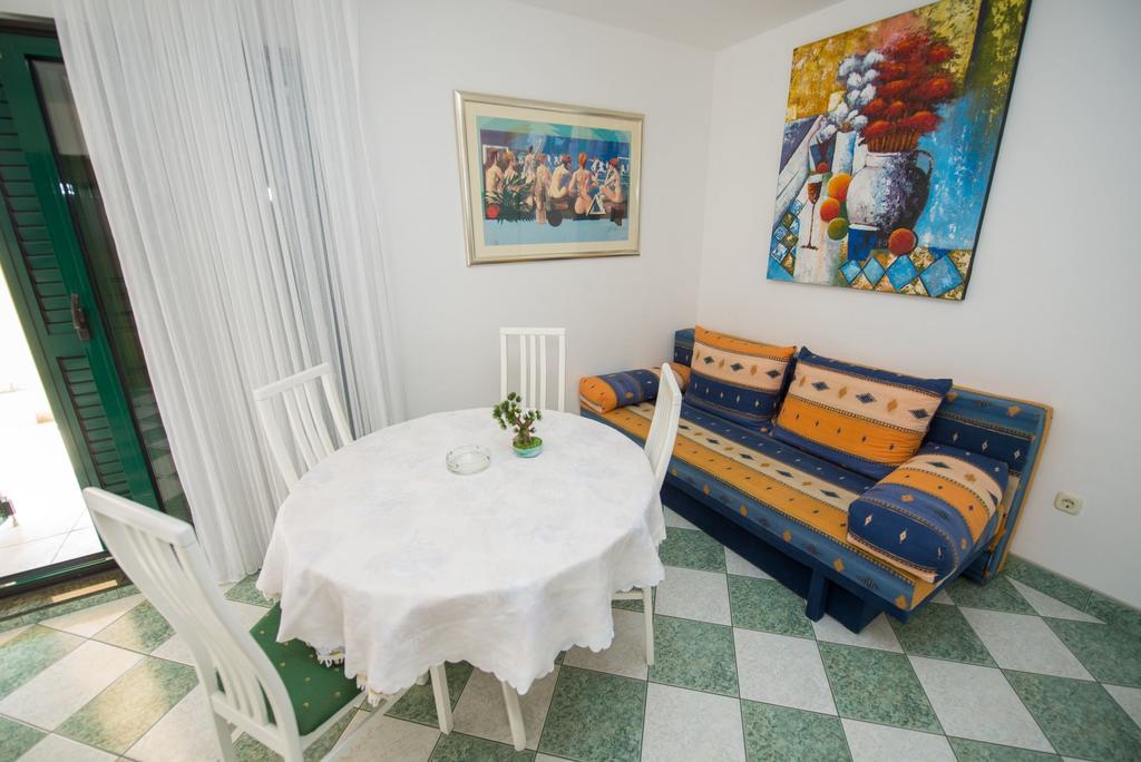 Apartments Marija Near Center Vodice Bagian luar foto