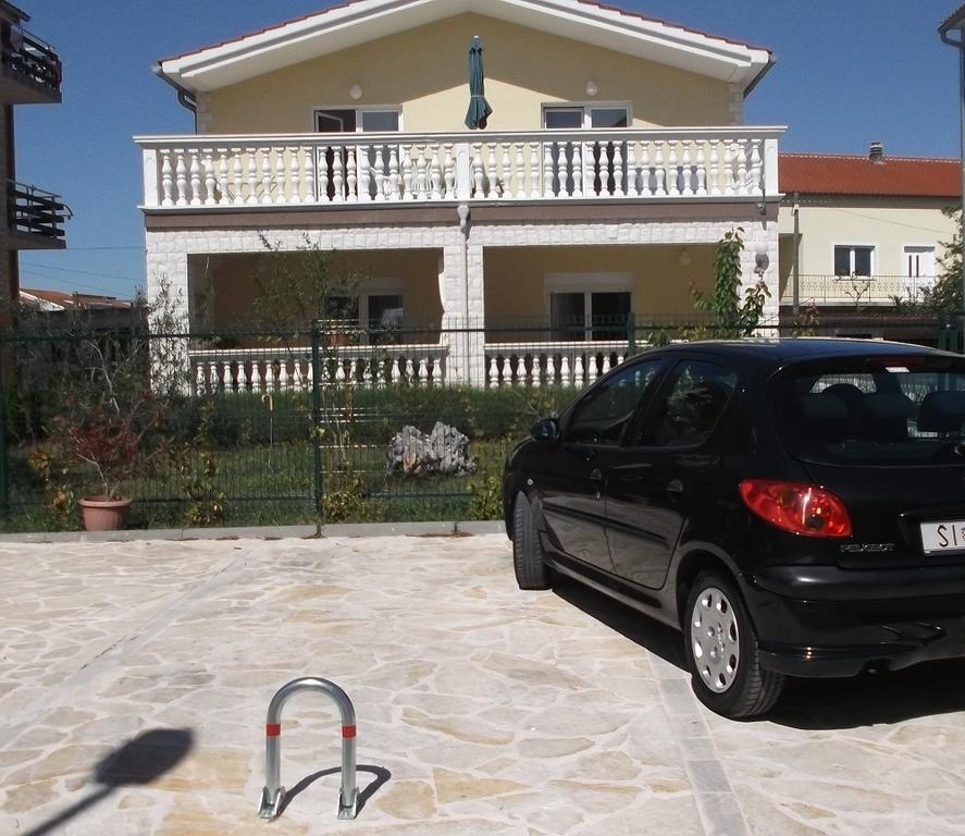 Apartments Marija Near Center Vodice Bagian luar foto
