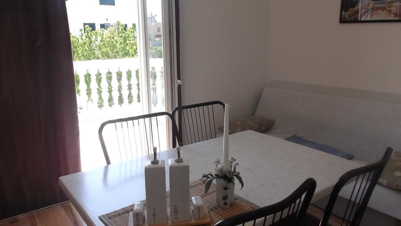 Apartments Marija Near Center Vodice Ruang foto